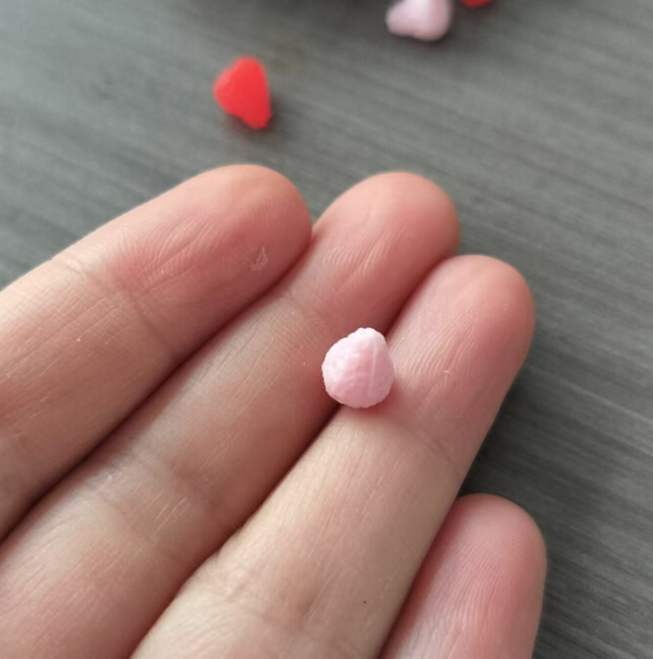 ピンクのイチゴ