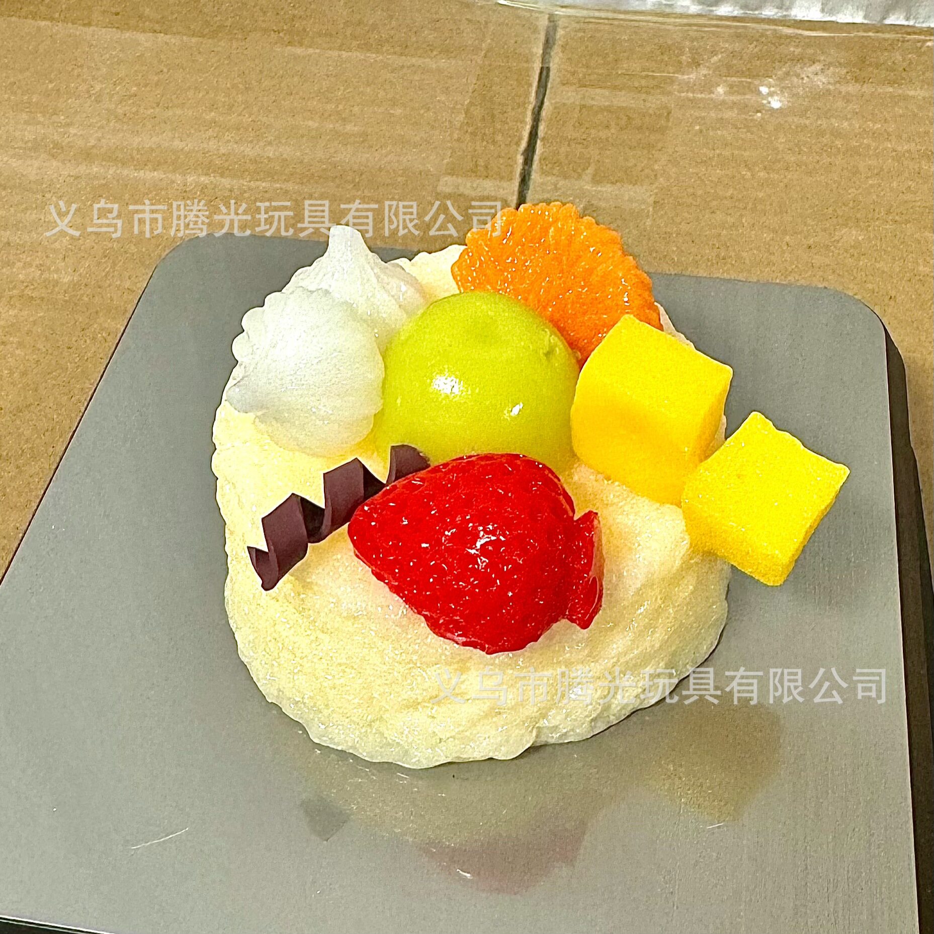 フルーツケーキ