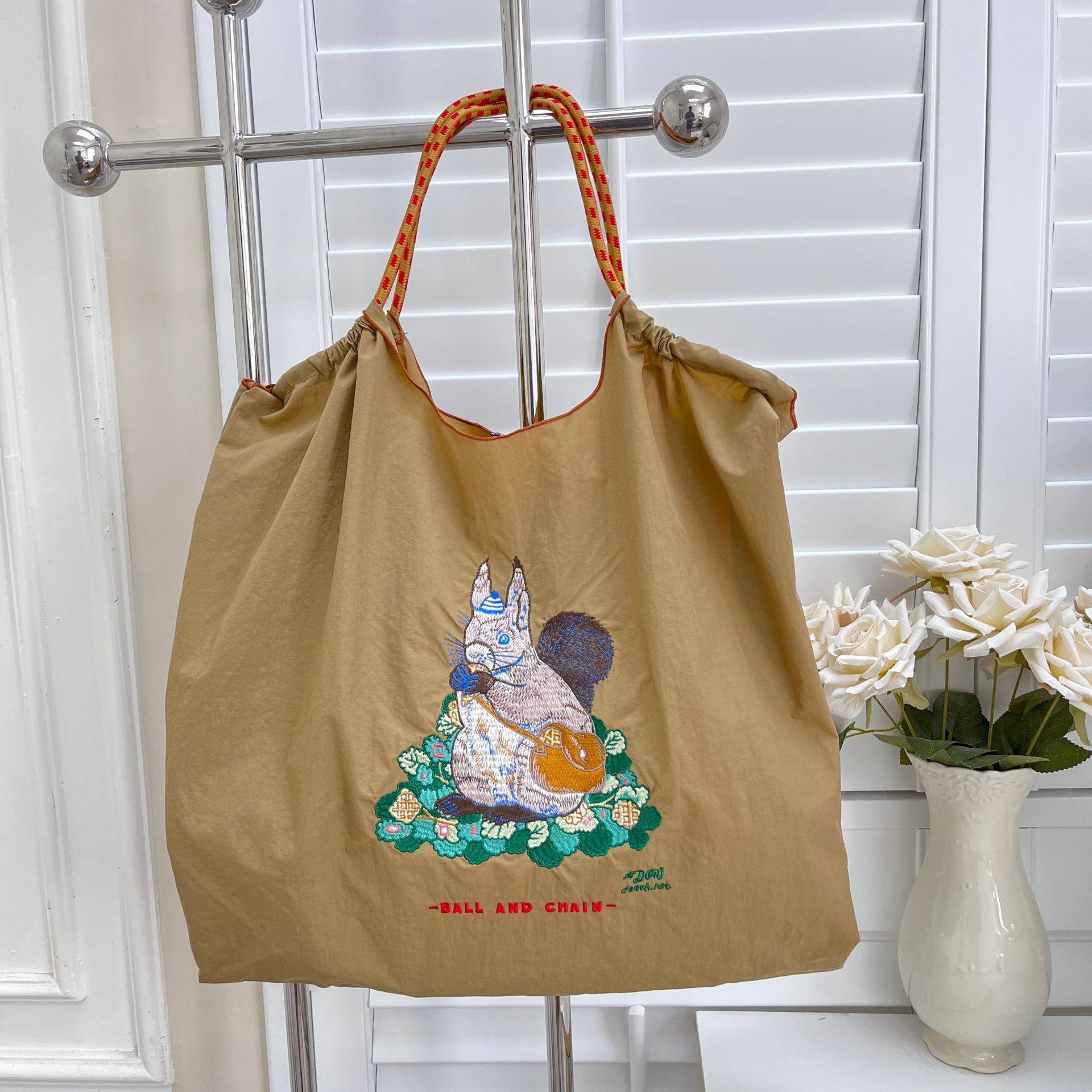 カーキ・バックパックリス