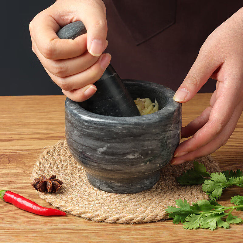 ニンニクつぶし器