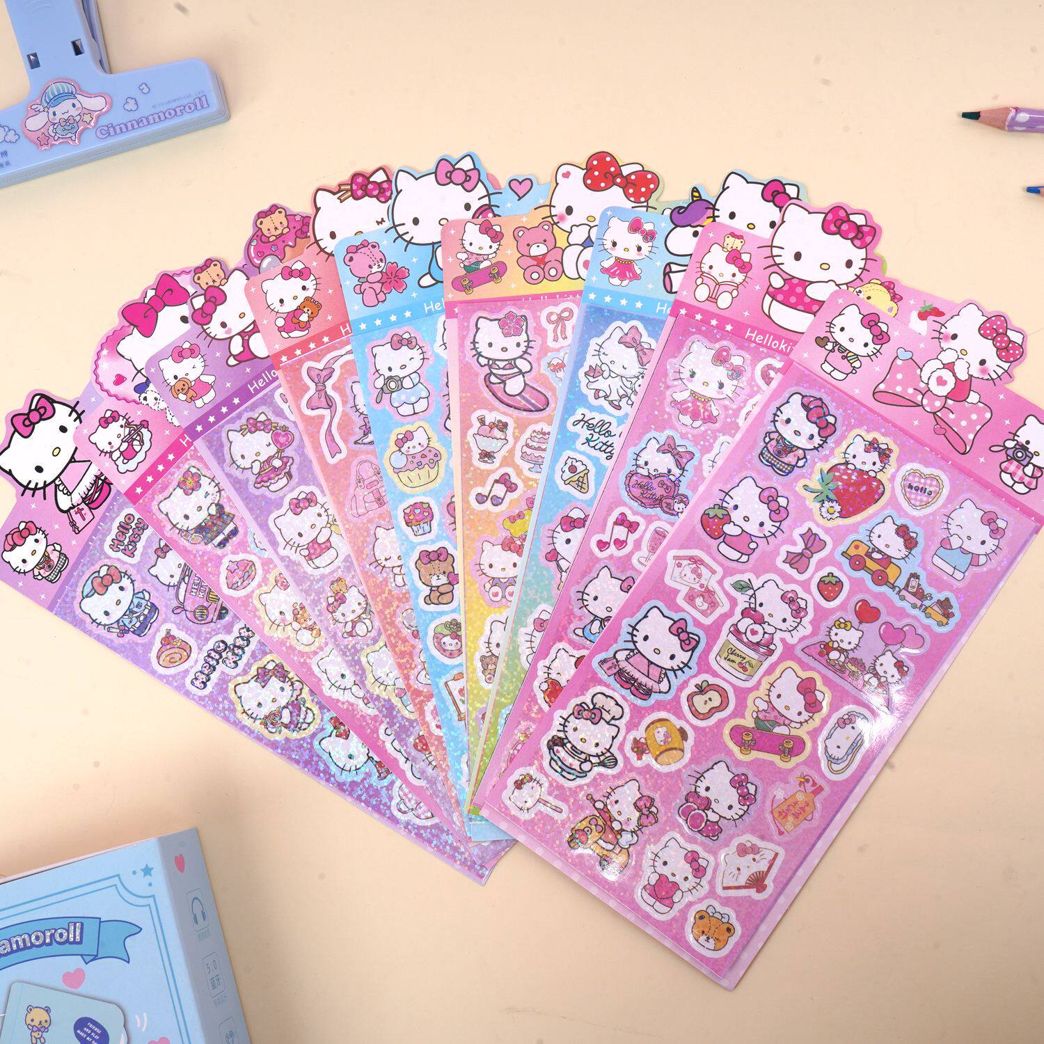 DM8-11 ハローキティ レーザーステッカー