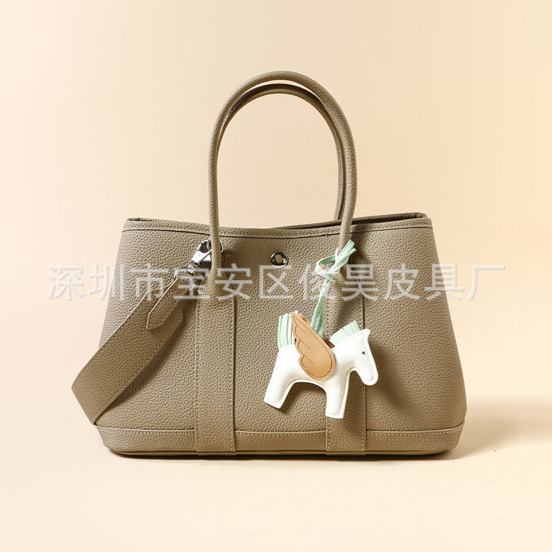 エレファントグレー 30cm（ポニー付）