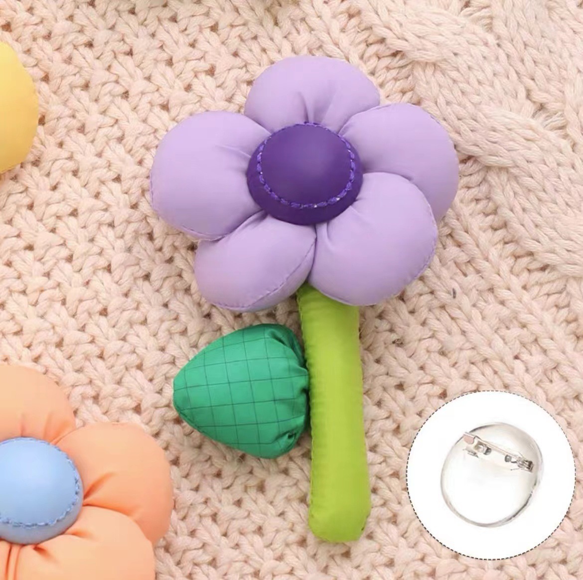 紫のアクセサリー