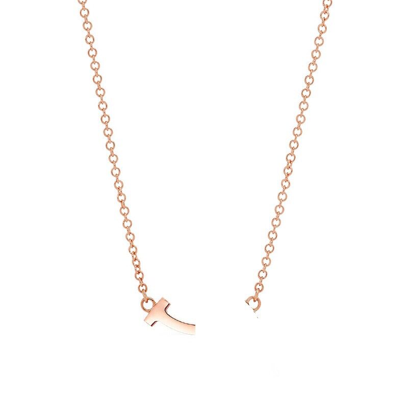 ローズゴールドの小さな光沢のある