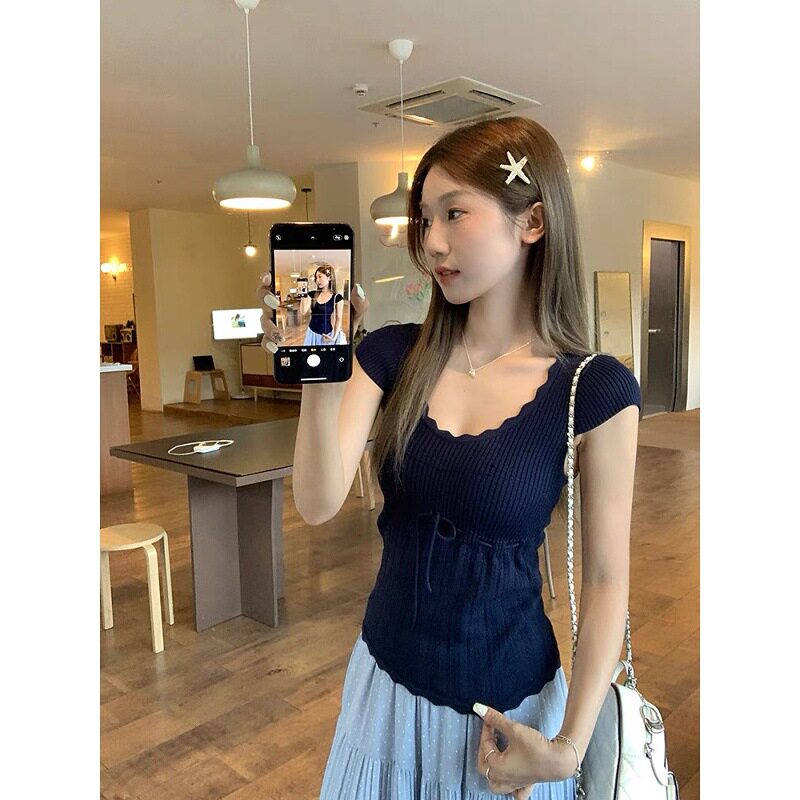 ネイビーブルー