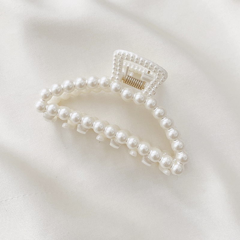 3 # 三日月形のクリップ