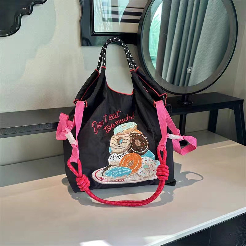 黒いパンテーブル