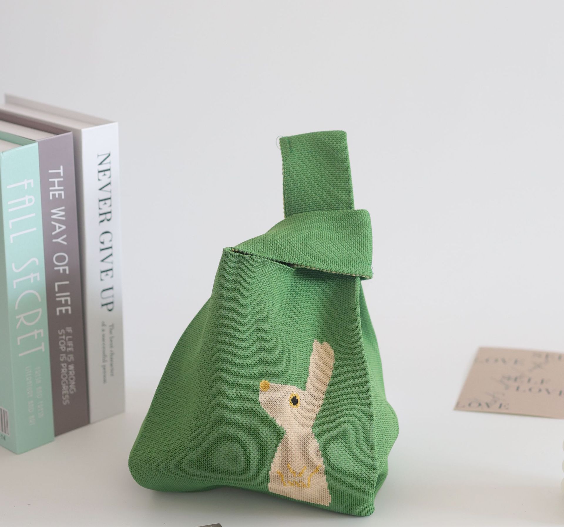 カンガルーグリーン