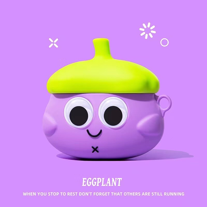 紫のナスは登山ボタン付きです。