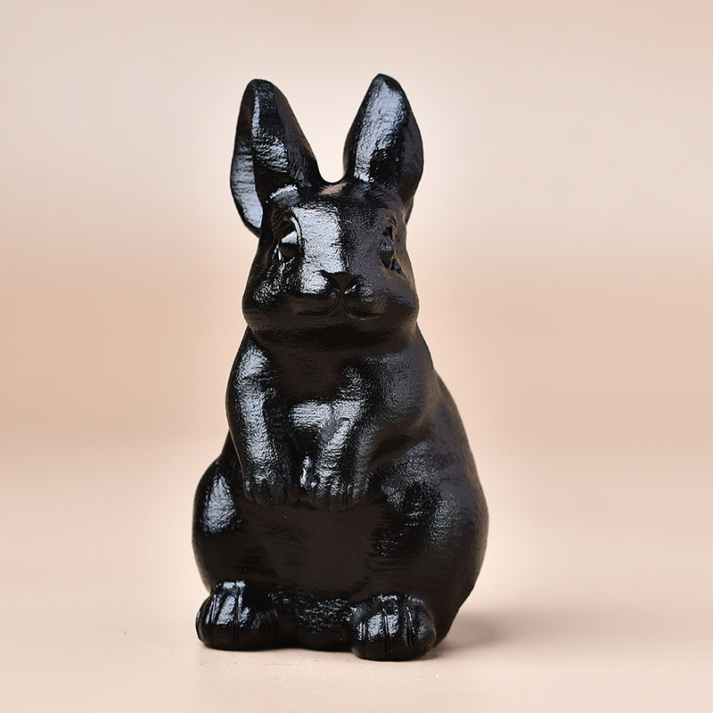 ウサギのトランペット、高さ約6cm