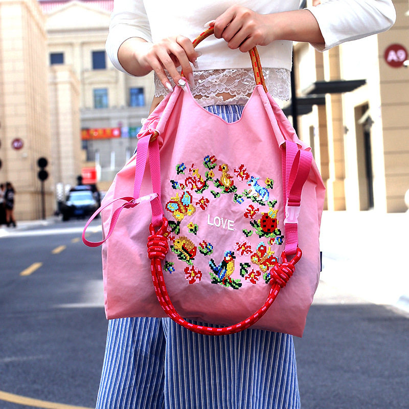 リトルイエローアヒルピンク（ショルダーストラップを除く）