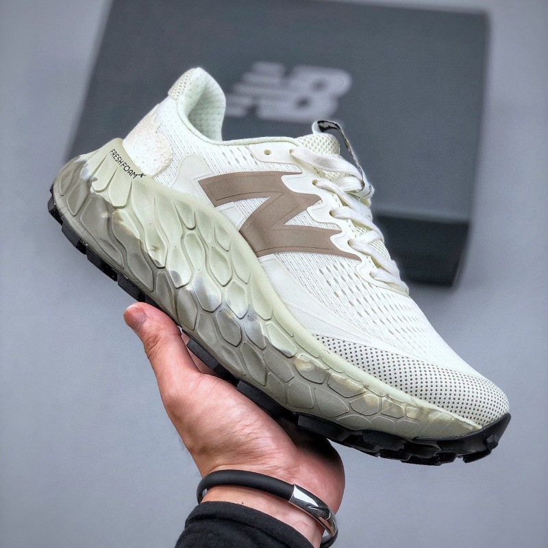 NB V3mカラー