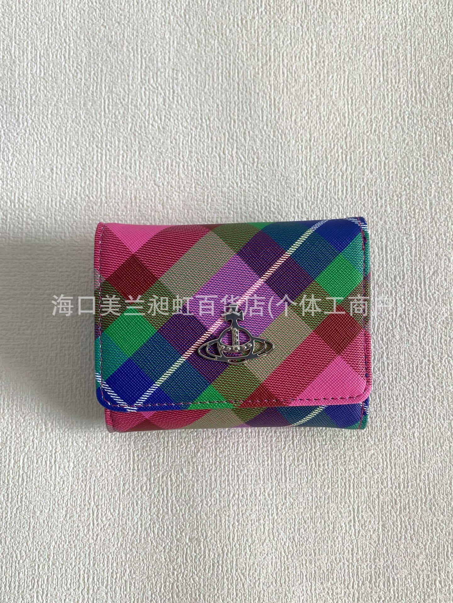 ローズチェック柄財布