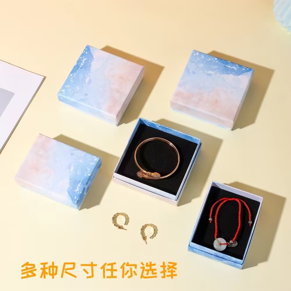 青い空と白い雲のジュエリーボックス; 9*9*3 センチメートルジュエリーボックス