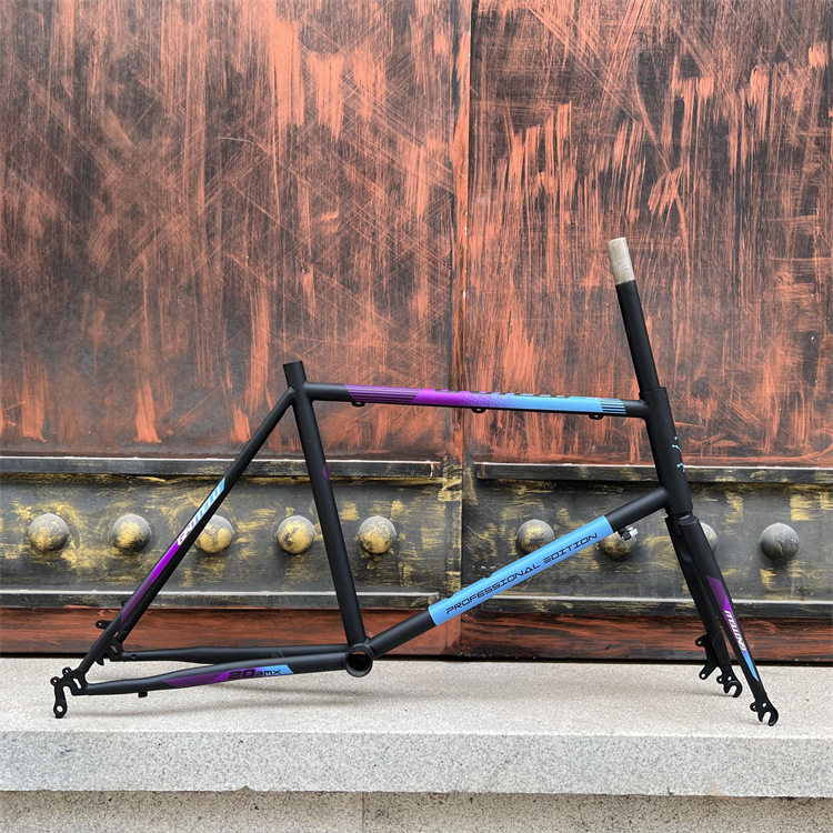 ディスクCブレーキ兼用フレーム+フォークマットカラフルブルーとパープル
