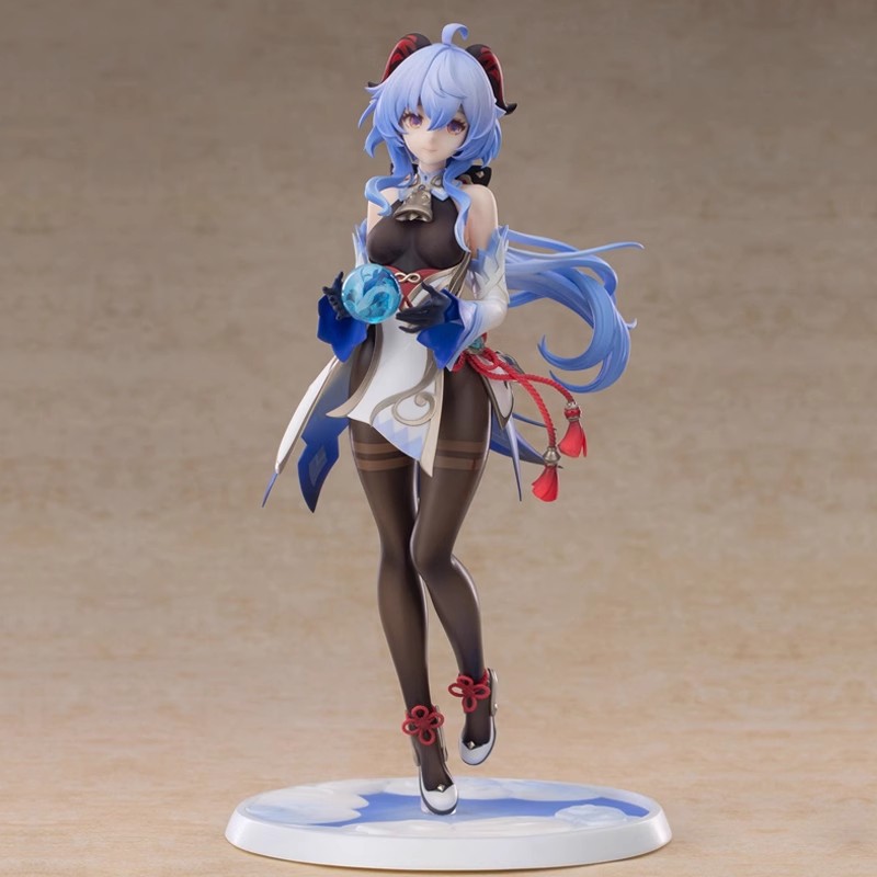 ガニュスタンディング プレミアムバージョン、高さ約23cm