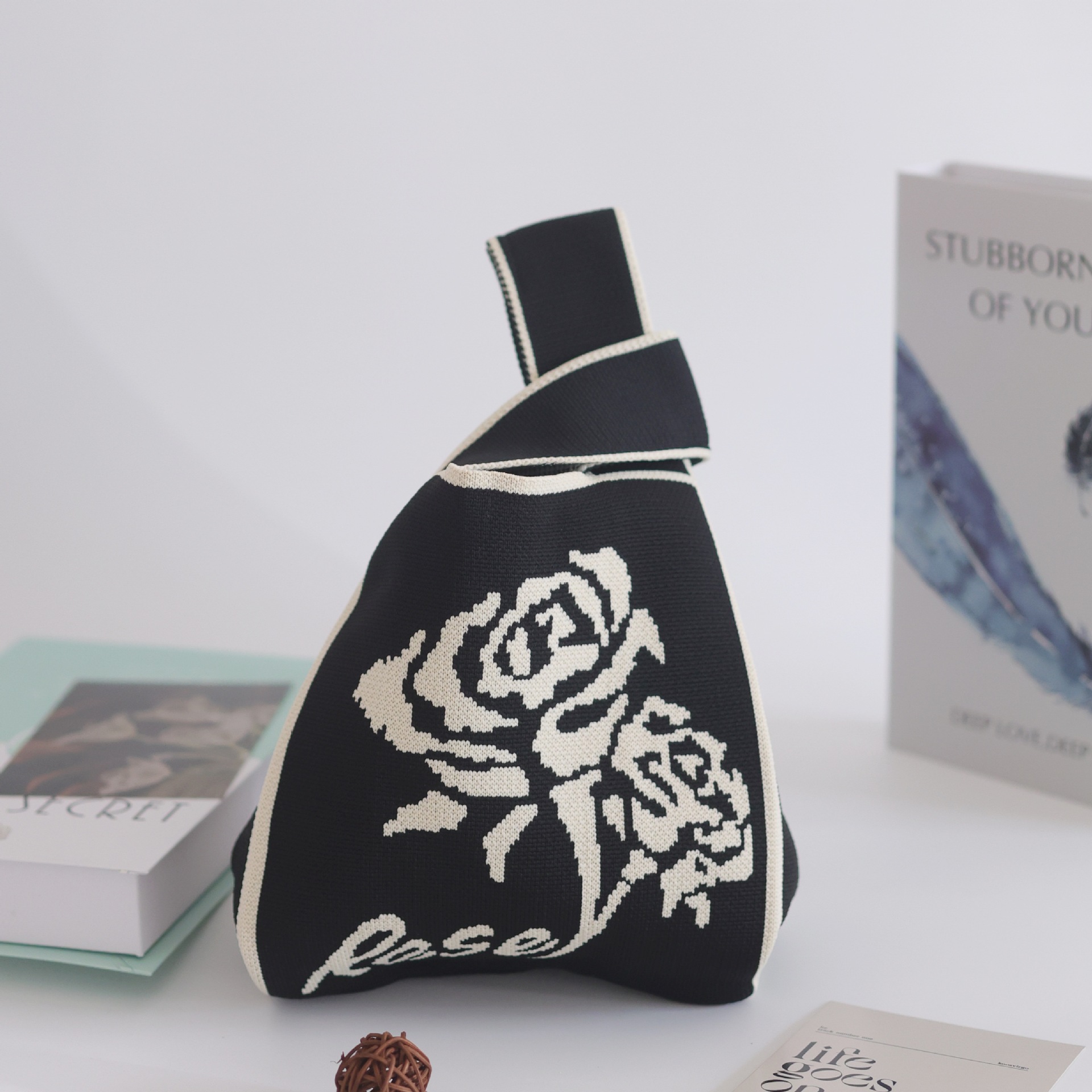 ローズローズブラック