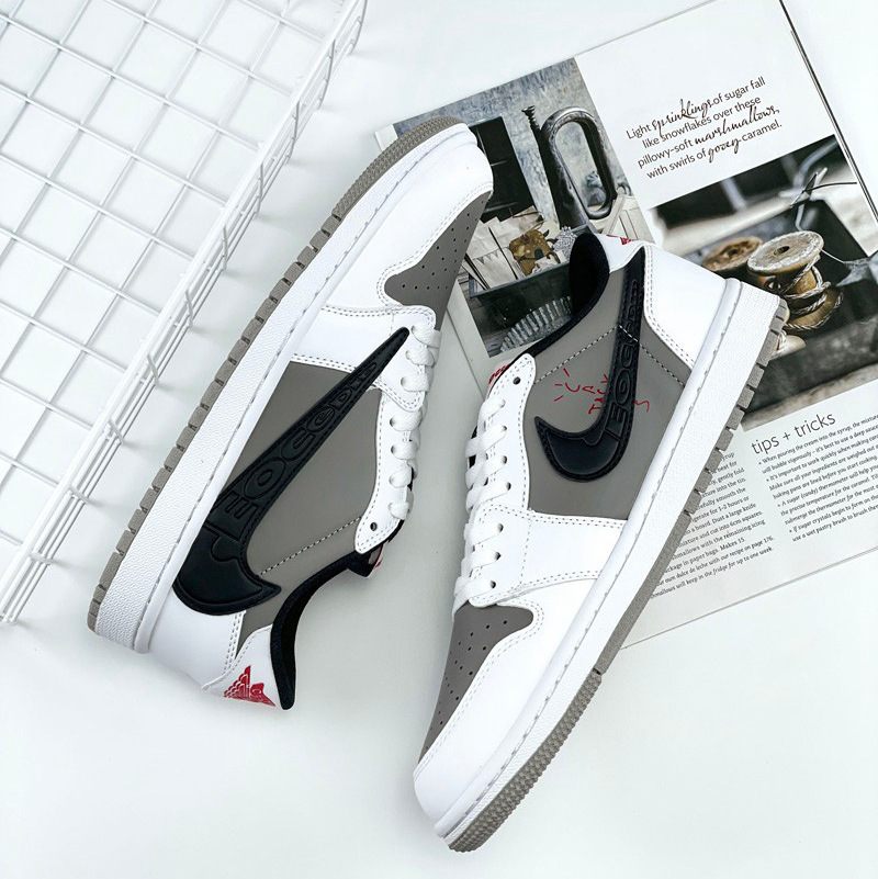 AJ1 ロートップホワイトブラウンバーブ