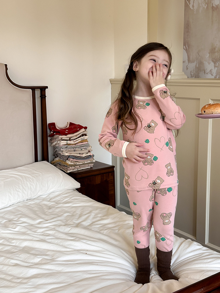 ピンクのケアベア