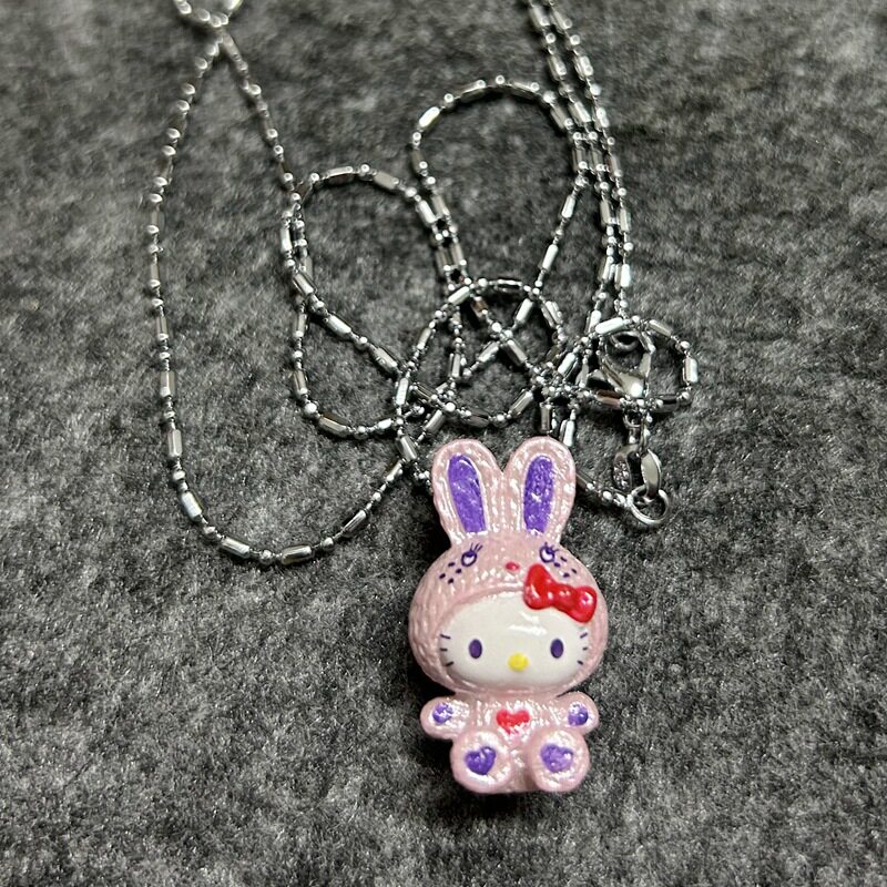 ピンクのウサギ