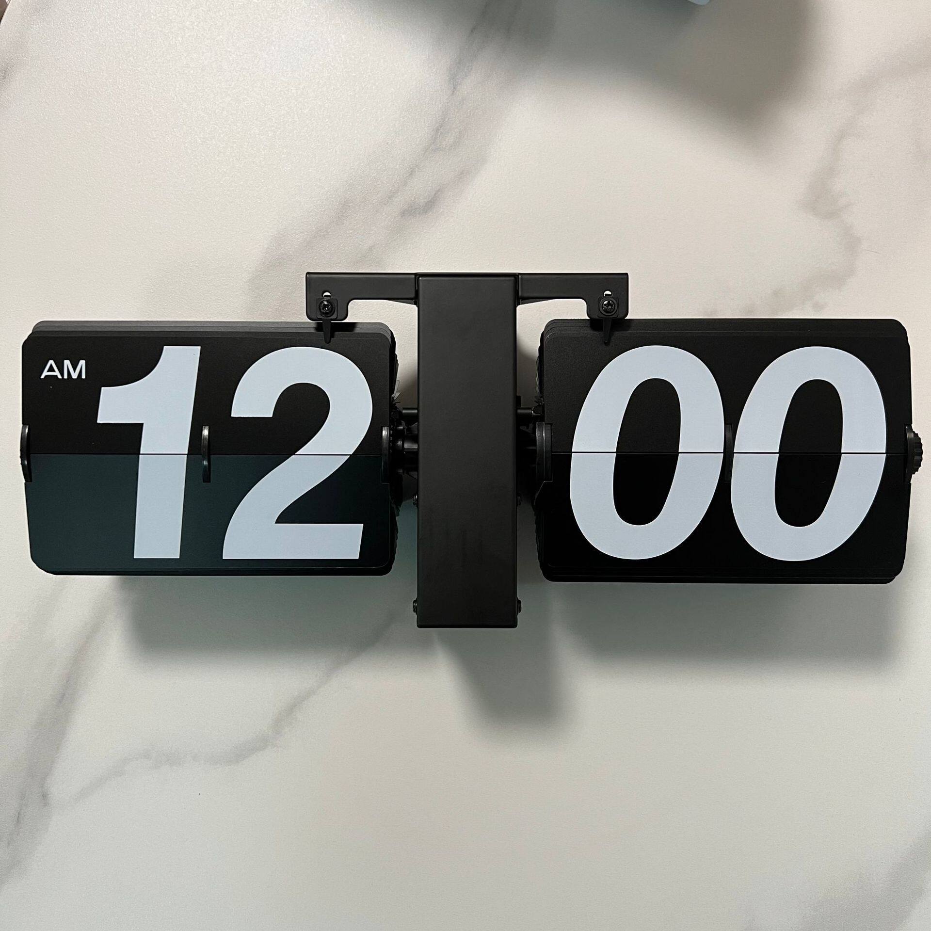 オールブラックモデル