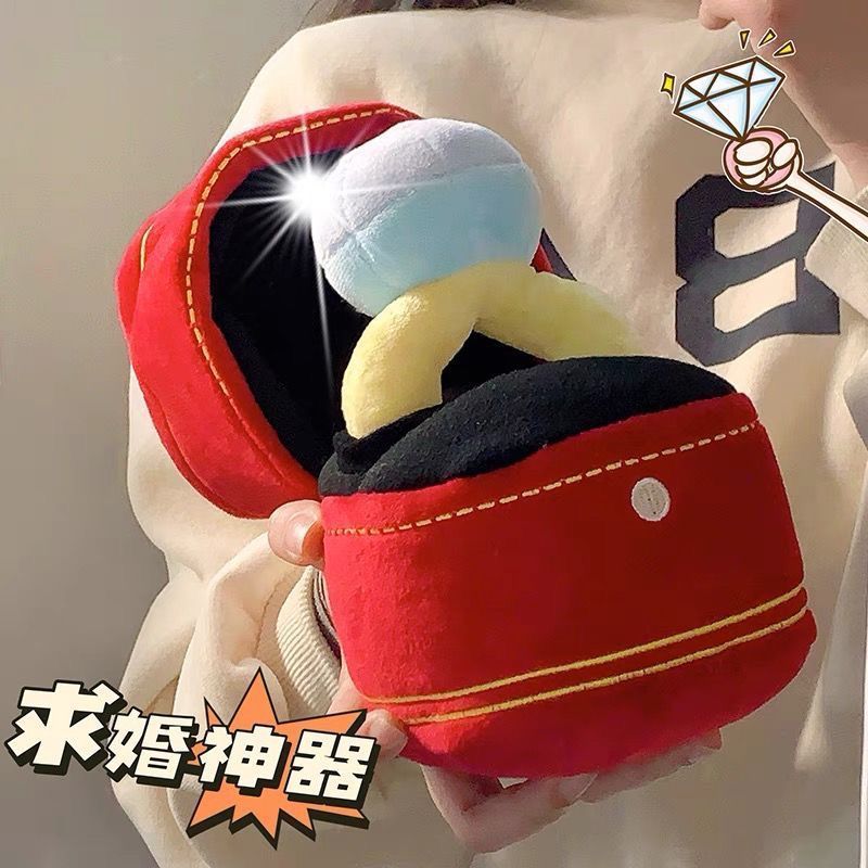 ビッグダイヤモンドリングドール+リングボックス