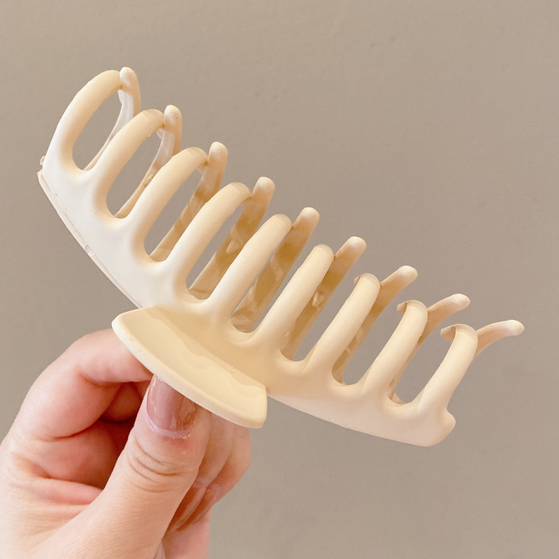 28 # キール-ベージュ