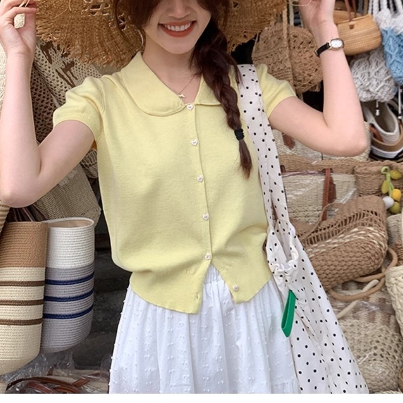 黄色