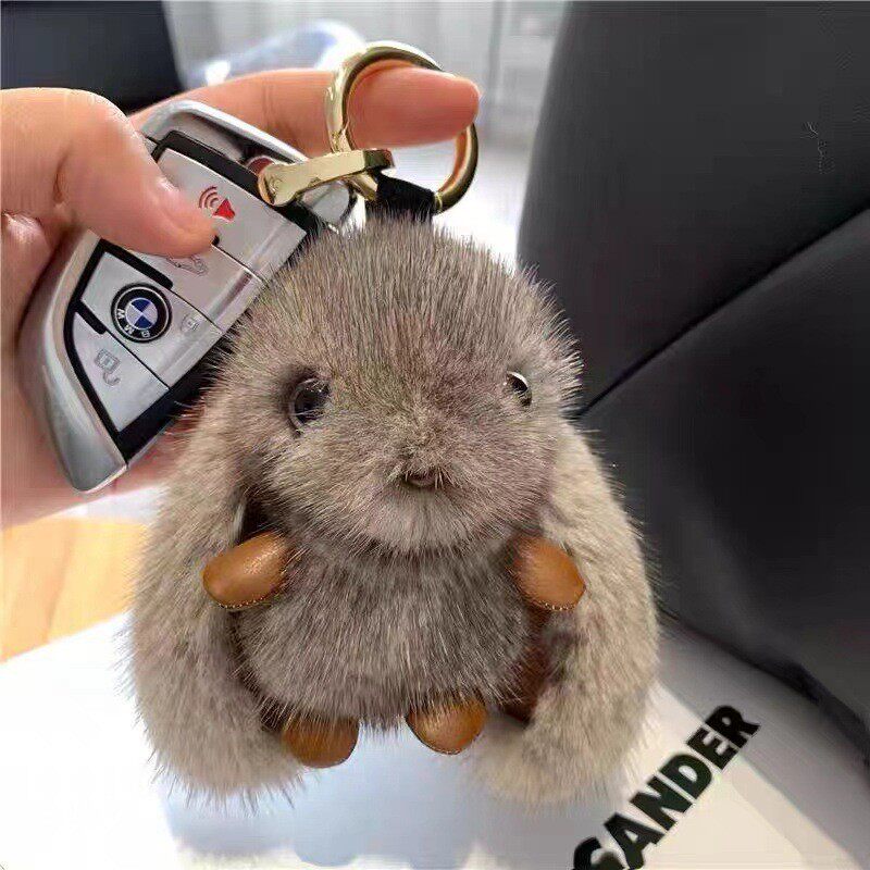 灰色のウサギ(金の指輪)