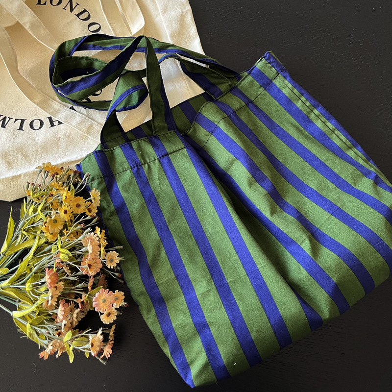 青緑の警官 (シングル肩)