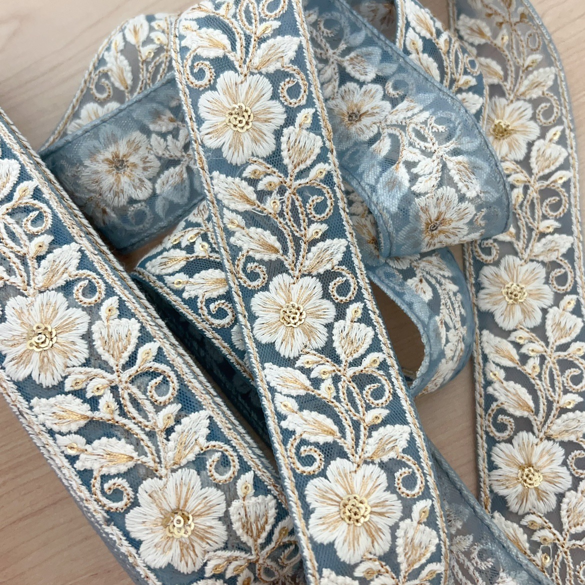 青色の底、長さ0.5メートル