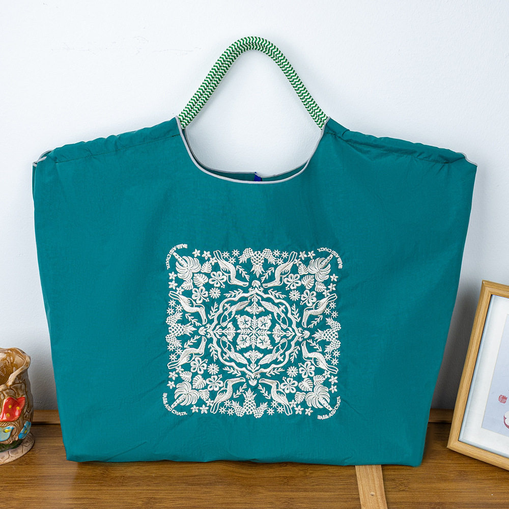 グリーン・ハワイアンスクエアスカーフ(肩紐除く)