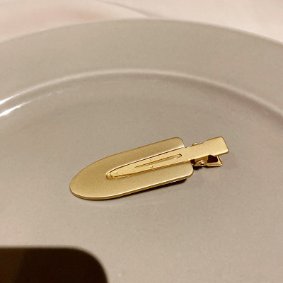 光沢のある金色