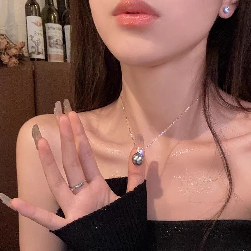 X1325 ガンブラック