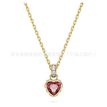黄金の小さな愛のネックレス