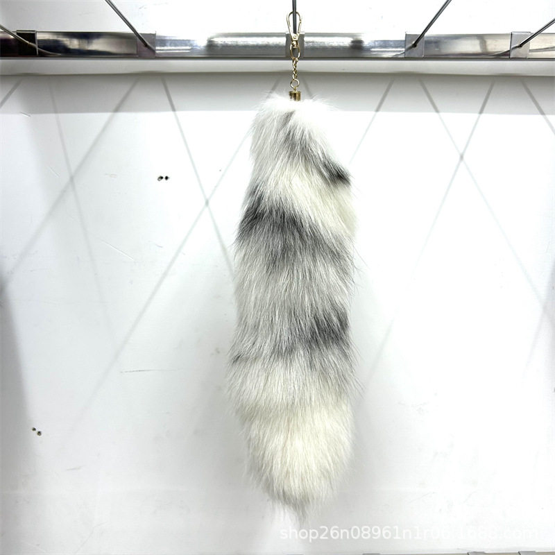 大理石のキツネの尻尾