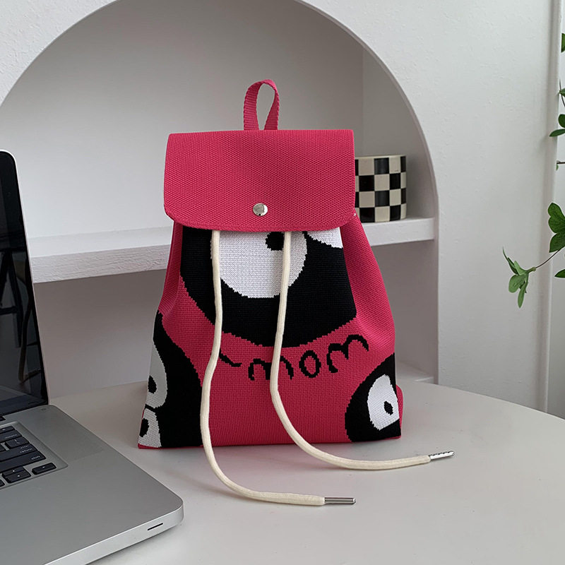 バラの赤い目玉