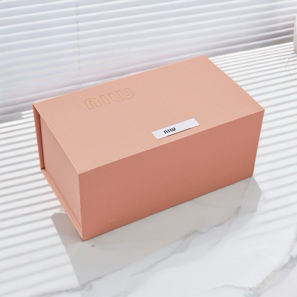 オリジナル香水シングルボックスには付属品が付属します 25*18*10
