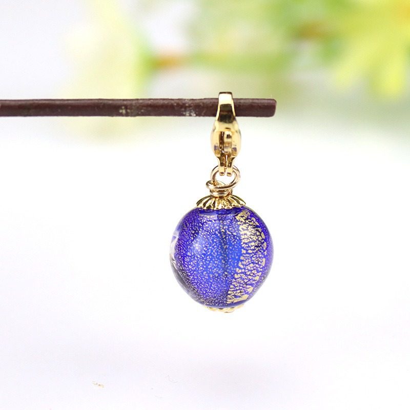 ダークブルーゴールドフォイルエッセンシャルオイルビーズペンダント（ロブスタークラスプ）