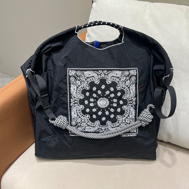 ブラック[プリント]