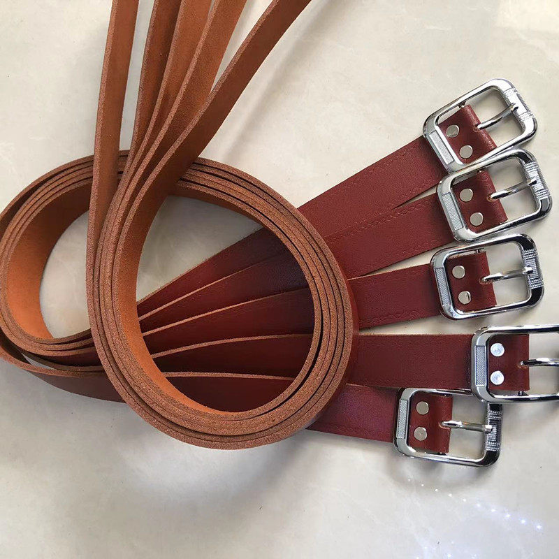 4.0合金の牛革の赤色の裁断がいいです。