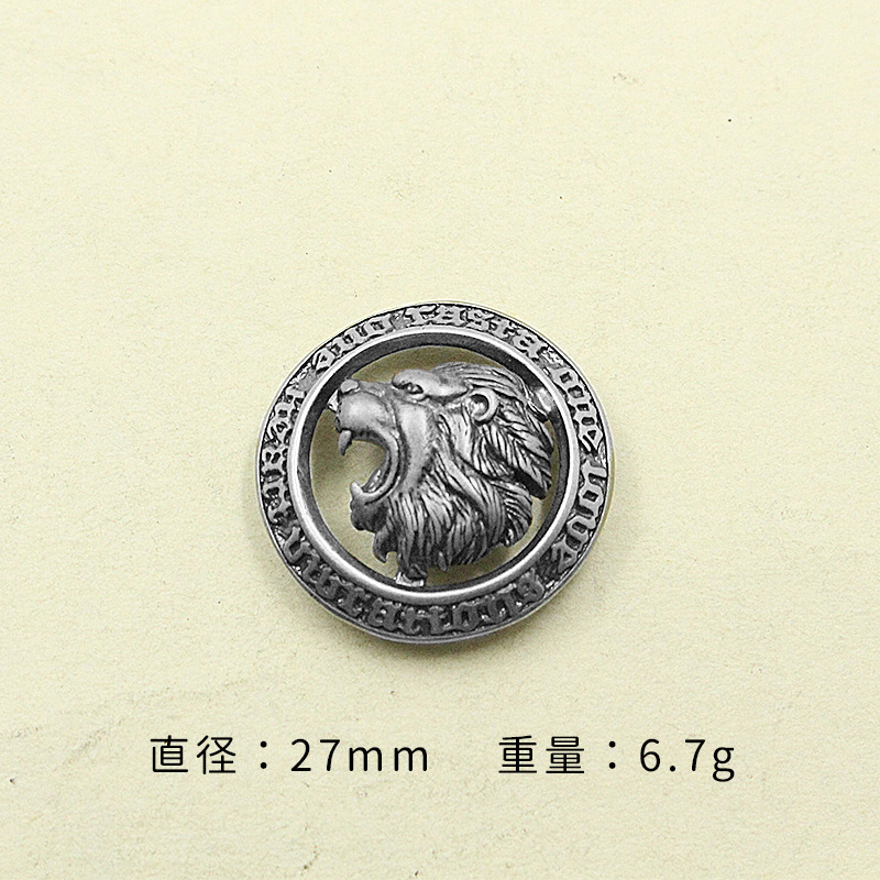 ライオンの白い銅の金