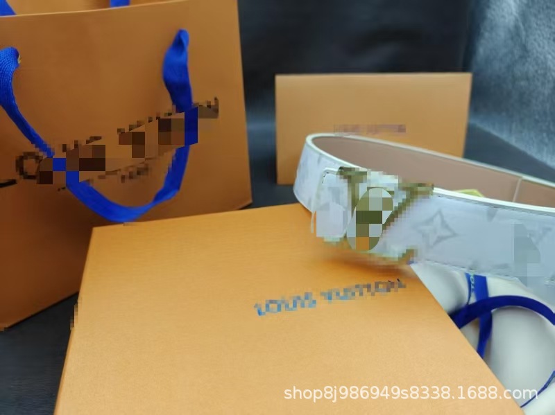 ホワイトフラワーゴールドバックル