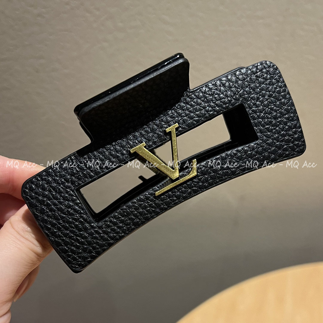 #スクエアブラック