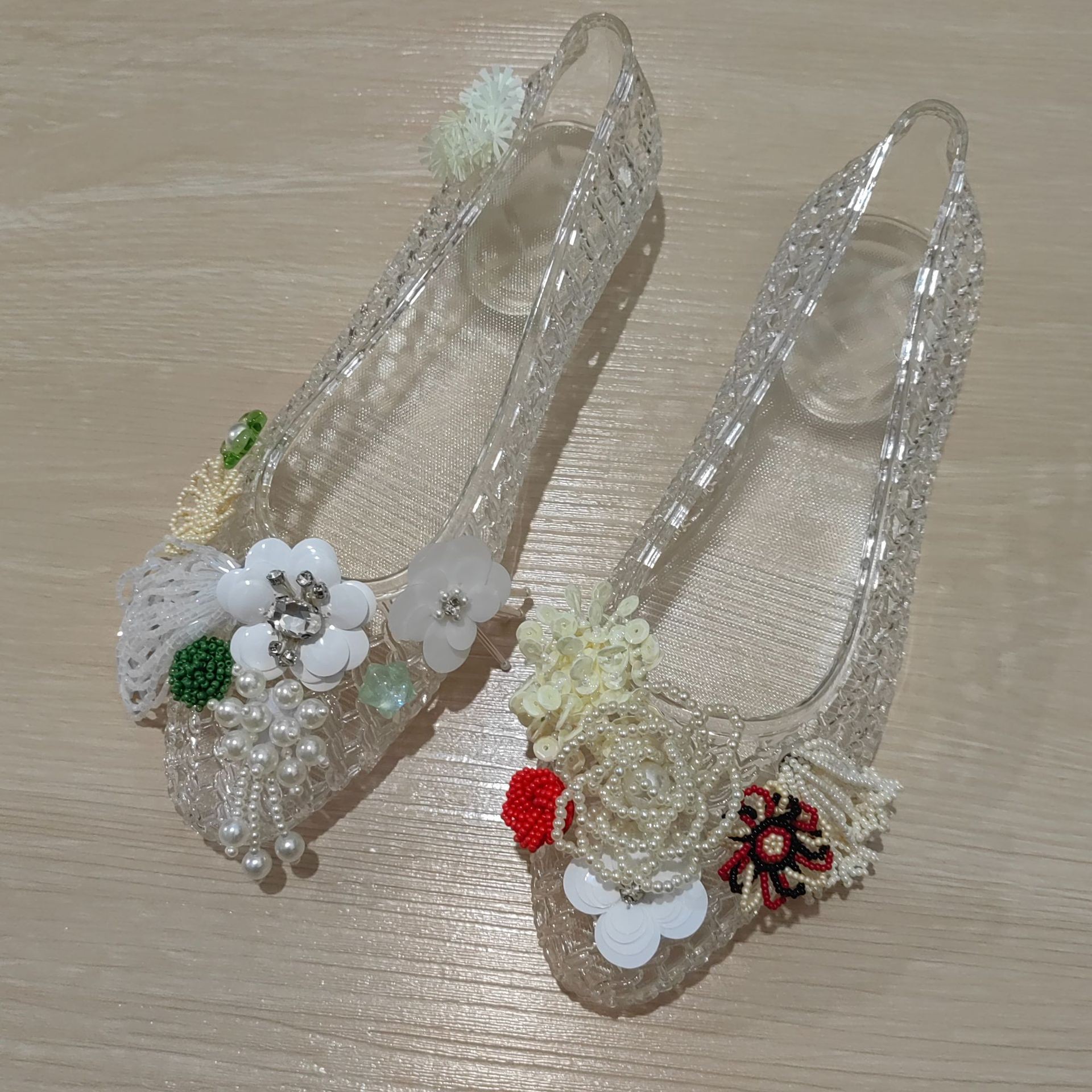 G03 透明シューズ + F006 花火タッセルフラワー