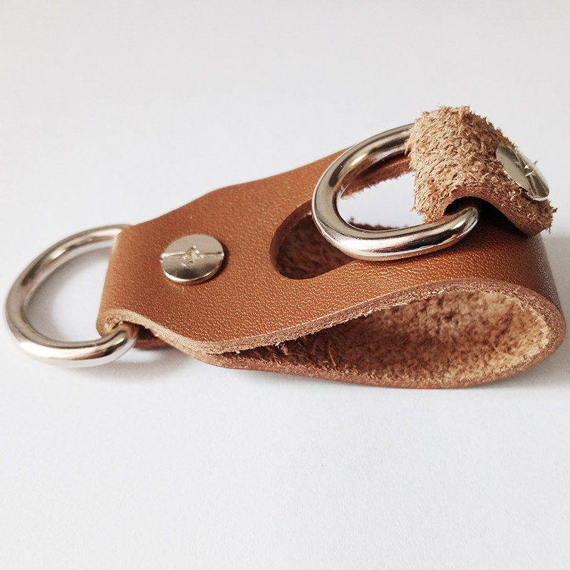 ⇠⇠⇠黄褐色の牛革ベルトバックル（合金バックル）