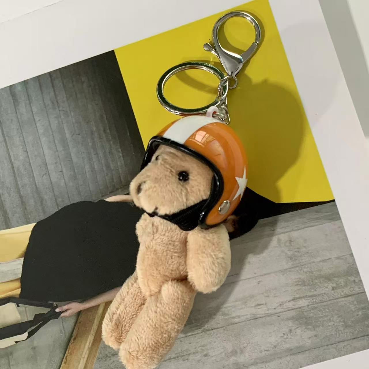 薄オレンジの五芒星【バイクカフェベア】