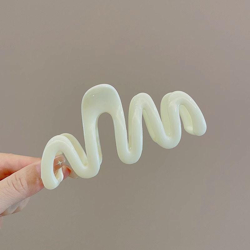 1#乳白色の光沢のある表面