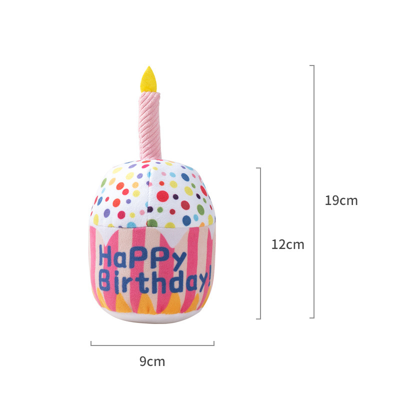 丸い小さな誕生日ケーキ
