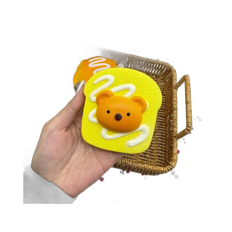 クマのトーストパン